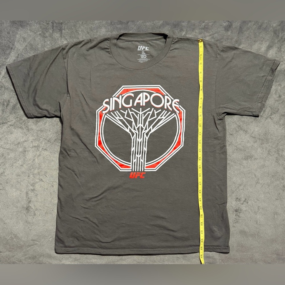 UFC Singapore T Shirt SIZE LARGE